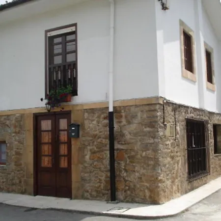 Apartamentos Flor De Luna Santillana del Mar Exterior photo