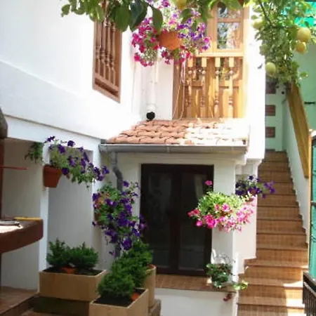 Apartamentos Flor De Luna Santillana del Mar Exterior photo